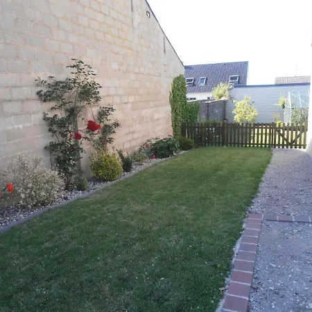 Holiday home : Maison Confort, 4 Adultes Et 1 Bebe Desvres